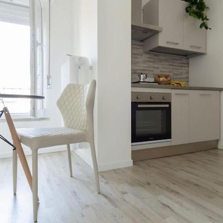 One Flat/Studio,Busto ArsizioCenter,With Terrace Экстерьер фото